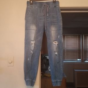 Jogger Destroyed Jeans